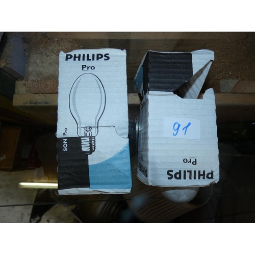 91 - 2 PHILIPS LIGHTS