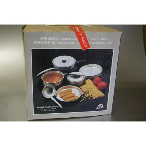 26 - LIGHT WEIGHT ALUMINIUM COOK SET