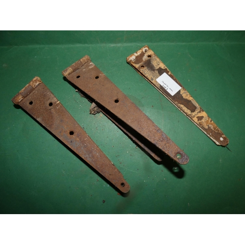 3 - 3 CRANKED STRAP HINGES