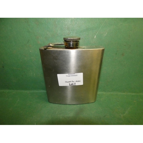 7 - MEN'S FLASK