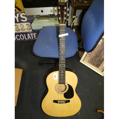 527 - MARTIN SMITH GUITAR