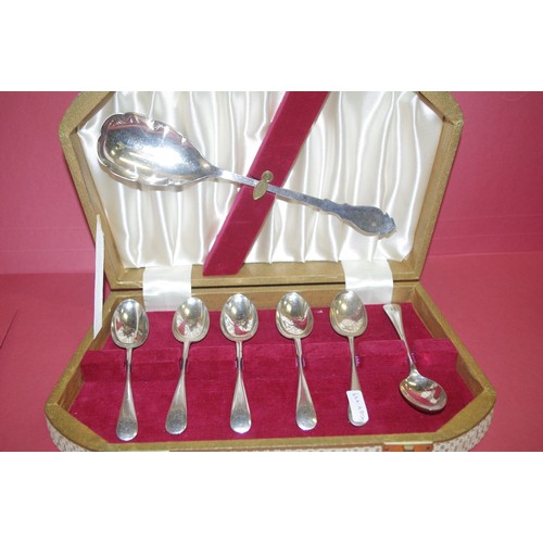 199 - 6 SILVER SPOONS IN CASE