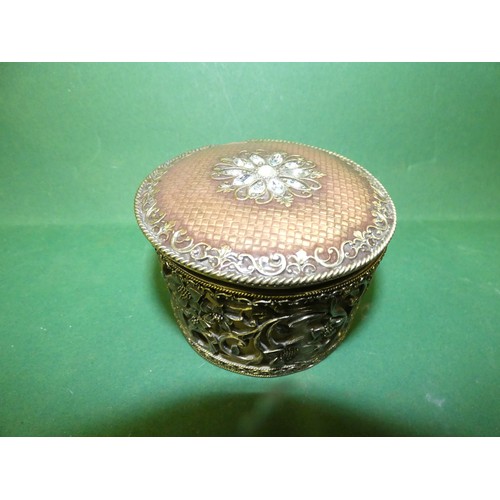 319 - VINTAGE FLOWER IMBOSSED TRINKET BOX