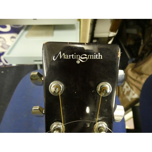 527 - MARTIN SMITH GUITAR