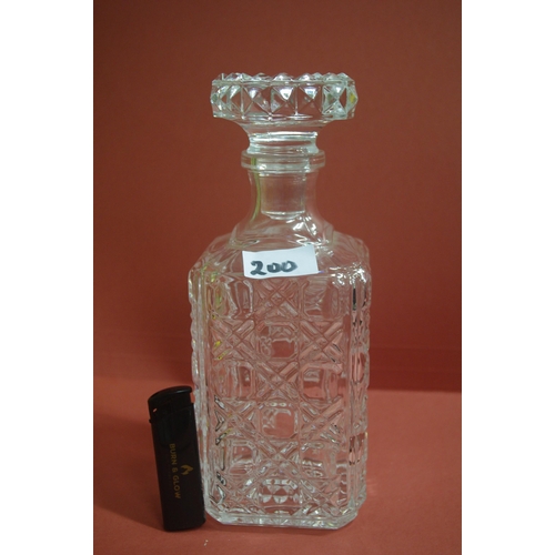 200 - CRYSTAL DECANTER