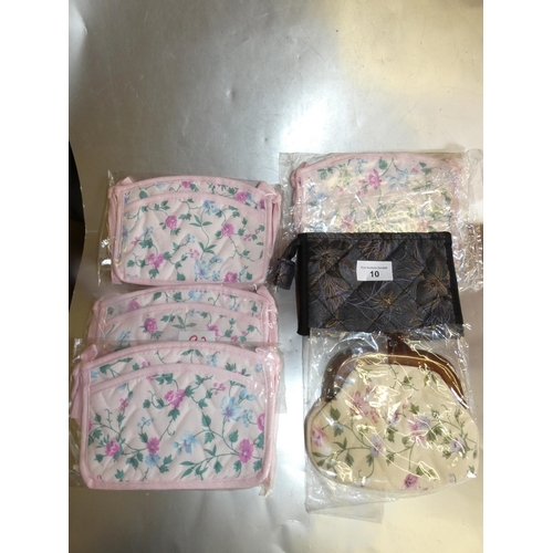 10 - 6 WOMAN'S COSMETIC BAGS