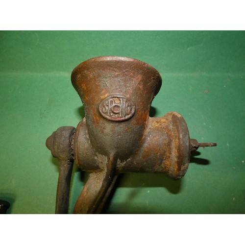 15 - VINTAGE NATIONAL SPONG MEAT GRINDER