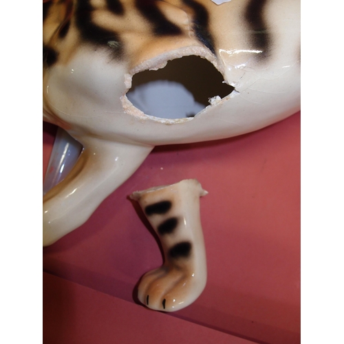 156 - CERAMIC TIGER -AS SEEN -NEEDS RENOVATION