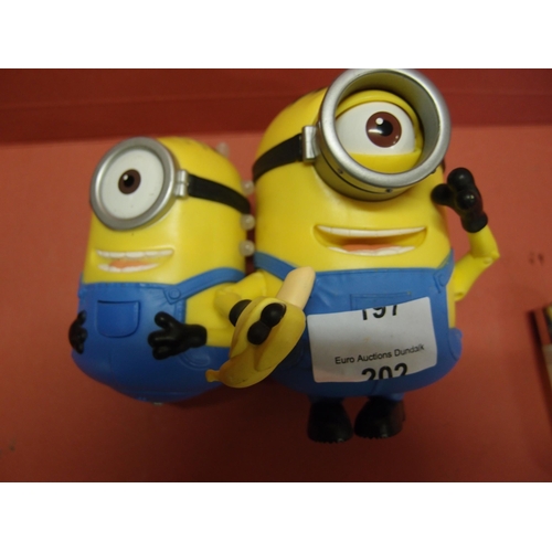 202 - 2 MINIONS