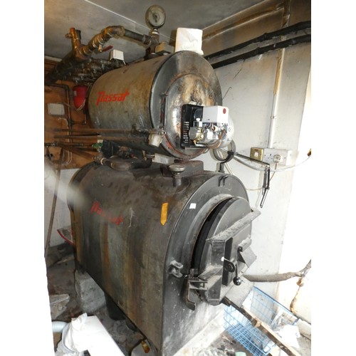 113 - IRON BOILER PASSAT  burns  oil and sticks  pwo  successfull bidder must take away