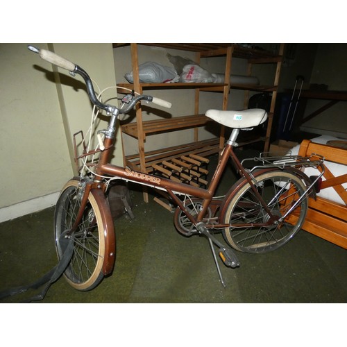 117 - VINTAGE SHOPPER BIKE