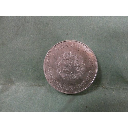 14 - ELIZABETH II AND PHILIP 1947-1972 COMMEMORATIVE COIN