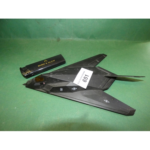 651 - AIRPLAN F-117A MODEL