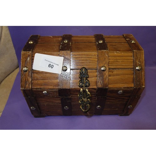 60 - SMALL TREASURE CHEST WITH LOT OF JEWELLERY