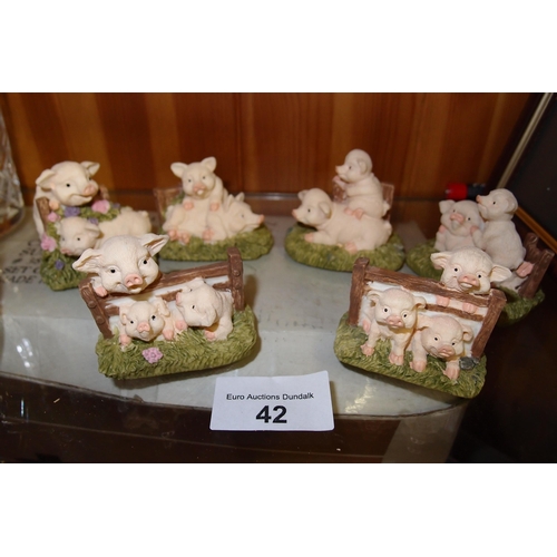 42 - Vintage Pig Figurines