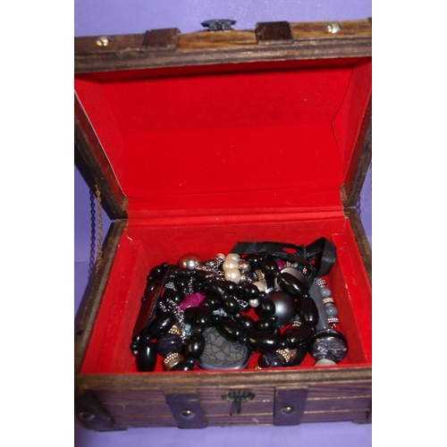 60 - SMALL TREASURE CHEST WITH LOT OF JEWELLERY