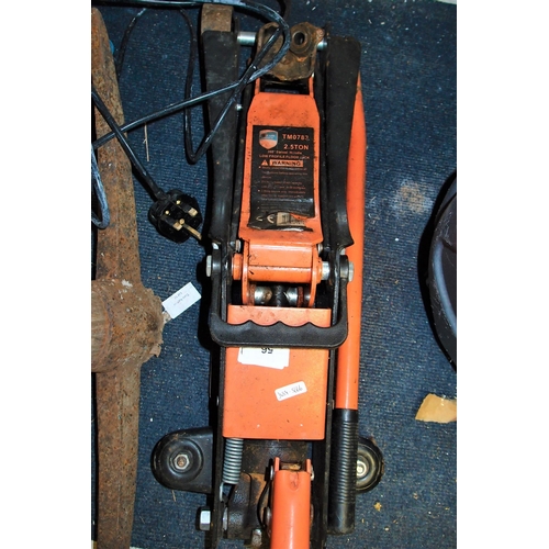 56 - Hydraulic Vehicle floor Jack