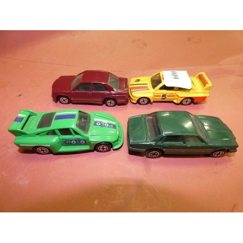 600 - 4 COLLECTABLE MOTOR VEHICLES