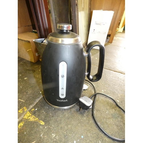 34 - QUALITY 1.7 L. TEFAL KETTLE