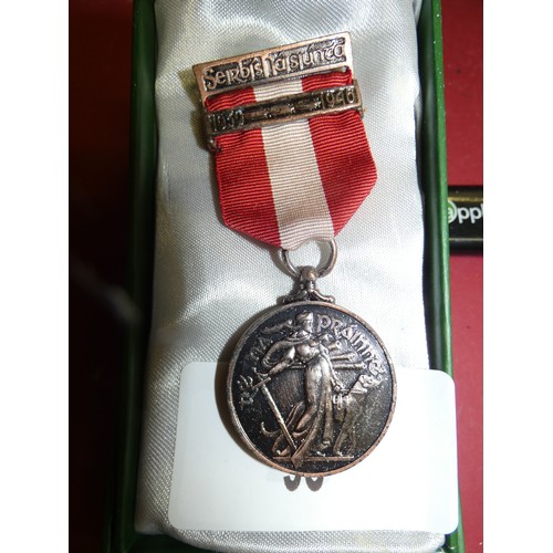 16 - NATIONAL SERVICE MEDAL