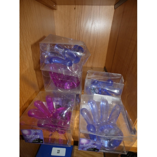 32 - 6 FLASHING MOBILE PHONE STANDS