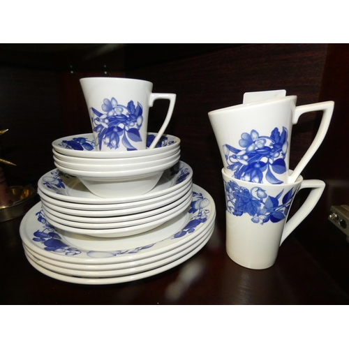 49 - PART PORT MERION TEA SET