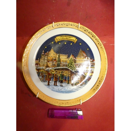 827 - VINTAGE GOLDAUFLAGE 22 KARAT GOLD WALL PLATE