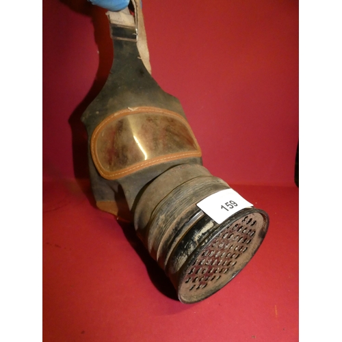 159 - WWII BRITISH CIVILIAN GAS MASK