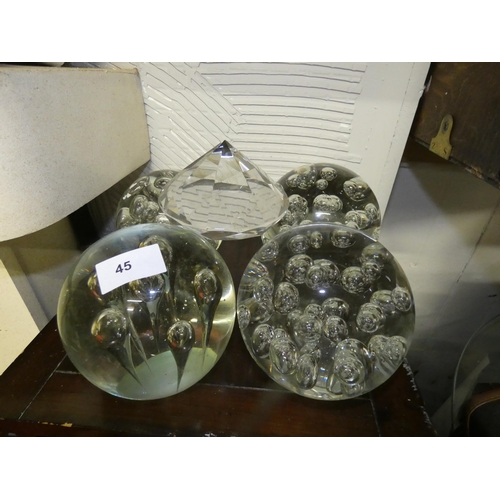 45 - 5 DECORATIVE PAPER WEIGHTS