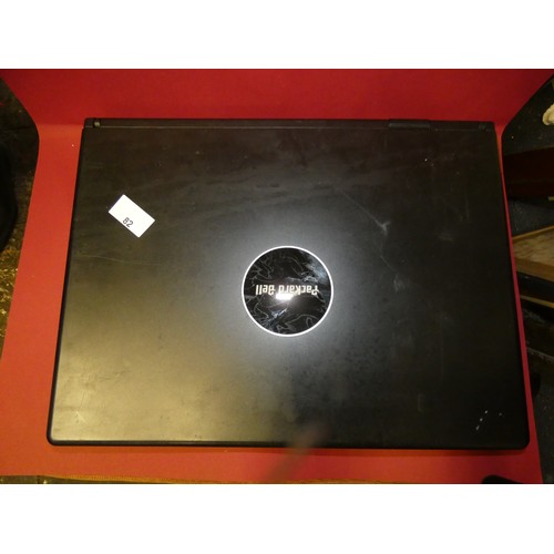 82 - PACKARD BELL LAPTOP