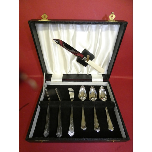 363 - BOXED EPNS GRAPEFRUIT KNIFE AND SPOON SET