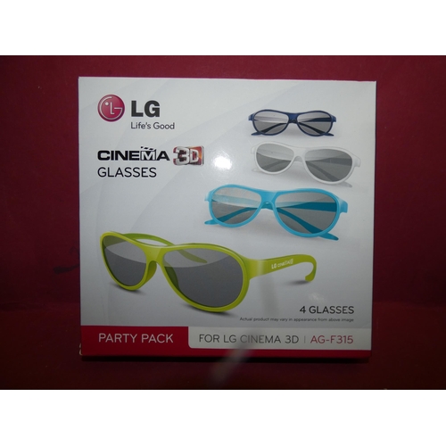 104 - SET OF 4 PCS. 3D CINEMA GLASSES