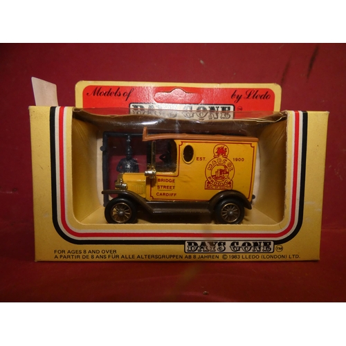 15 - OLD CORGI DELIVERY VAN