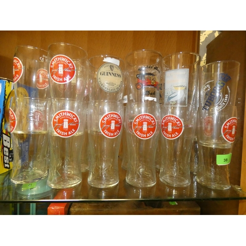 38 - LARGE QTY OF VINTAGE STAMPED GLASSES, INC. GUINNESS AND SMITHWICKS