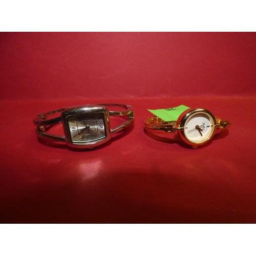 70 - 2 VINTAGE REFLEX AND INFINITE LADIES WATCHES