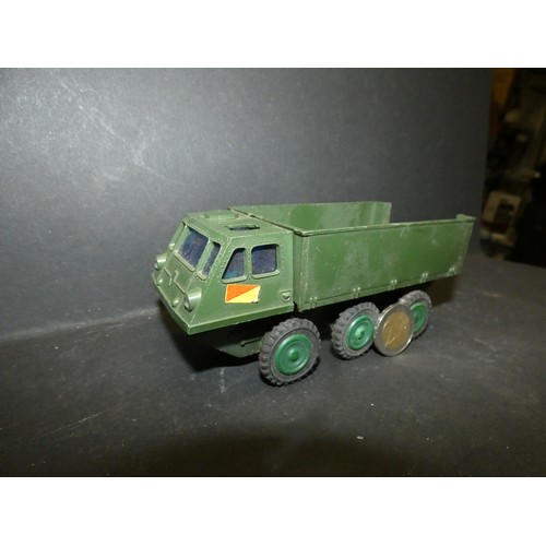 44 - DINKY TOYS MECCANO MILITARY VEHICLE MODEL