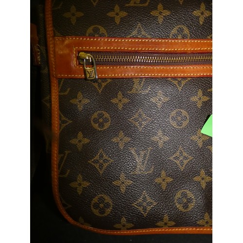 57 - LOUIS VUITTON MONOGRAM MESSENGER SHOULDER BAG