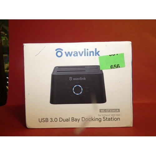 656 - NEW USB DOCKING STATION