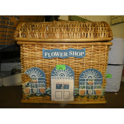 678 - NEW FLOWER SHOP PICINIC BASKET