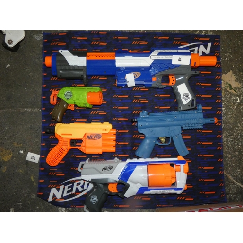 4 - 3 HASBRO NERF AND 2 OTHER GUNS