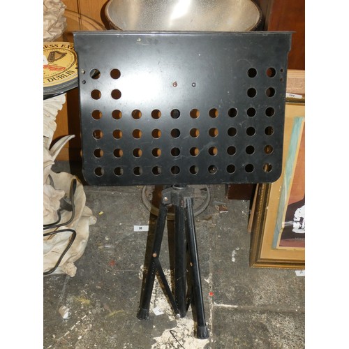 54 - QUALITY BLACK METAL SHEET MUSIC STAND