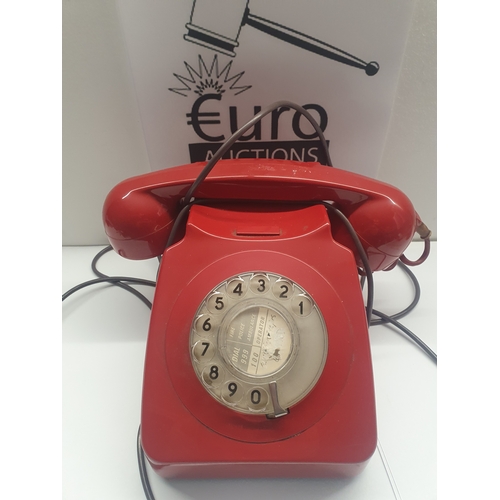 1052 - Vintage telephone