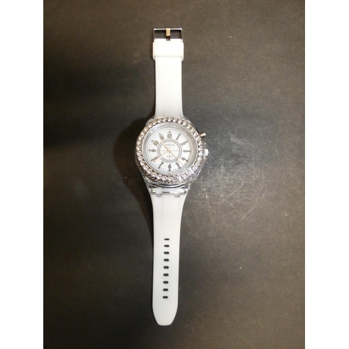 415 - LADIES GENEVA QUARTZ LED WATCH