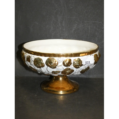 533 - WHITE FOOTED PORCELAIN FRUIT BOWL WITH GOLD ACCENTS