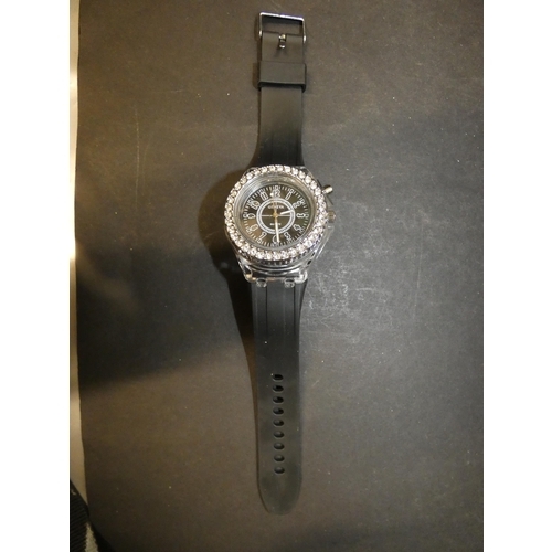 550 - GENEVA LADIES WATCH WITH CZ BEVEL