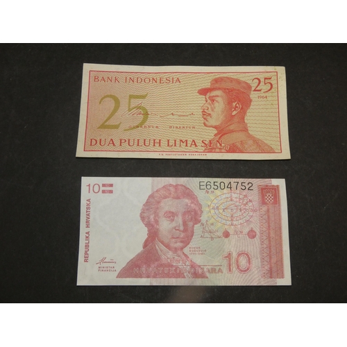 638 - 10 DINARA HRVATSKA AND 25 INDONESIAN BANKNOTES