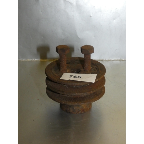 765 - DOUBLE GROOVE SPINDLE