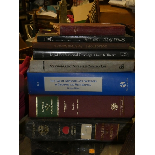 777 - ASSORTMENT OF LAW BOOKS