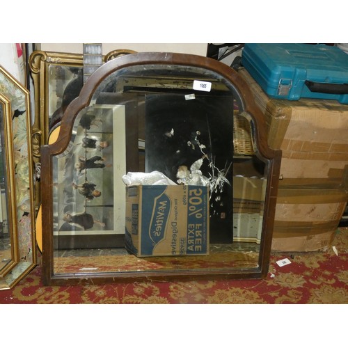 805 - VICTORIAN BEVELED MIRROR IN SERPENTINE WOOD FRAME