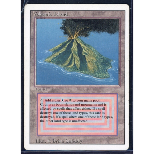 28 - Magic The Gathering -Volcanic Island - Revised - MOD Play
